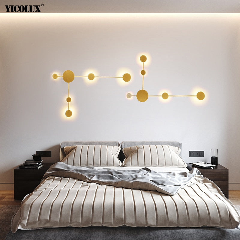 
                  
                    Moderne Eisen-LED-Wandleuchten Wohnzimmer Schlafzimmer Nacht Gold Weiß Lackierte Innenbeleuchtung Leuchte Wandlampe Industrielle Wandleuchte
                  
                